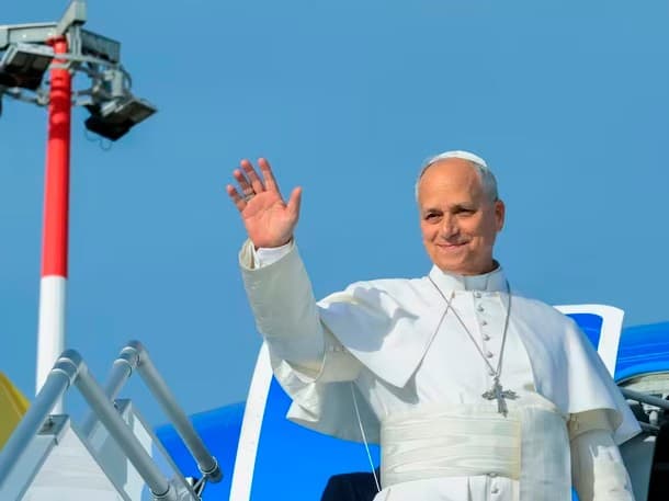 La cirugía del papa León XIV salió con éxito